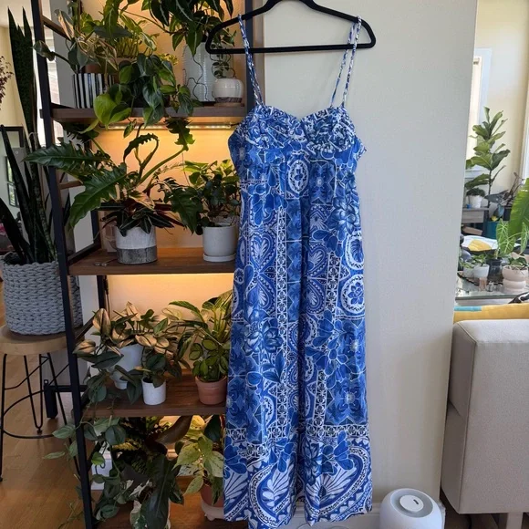 NWT FARM Rio Blue Tile Dream Sleeveless Maxi Dress Size Large - Picture 4 of 12